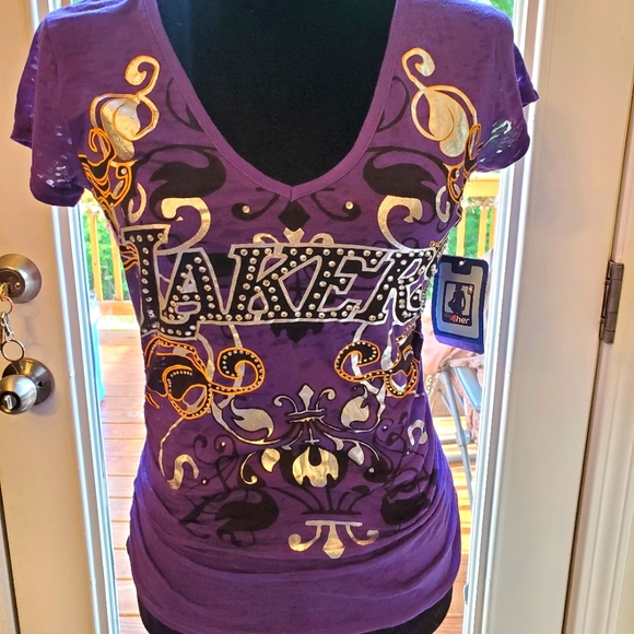 NBA 4 Her Laker BLING v-neck t-shirt. Sz M - Picture 1 of 5